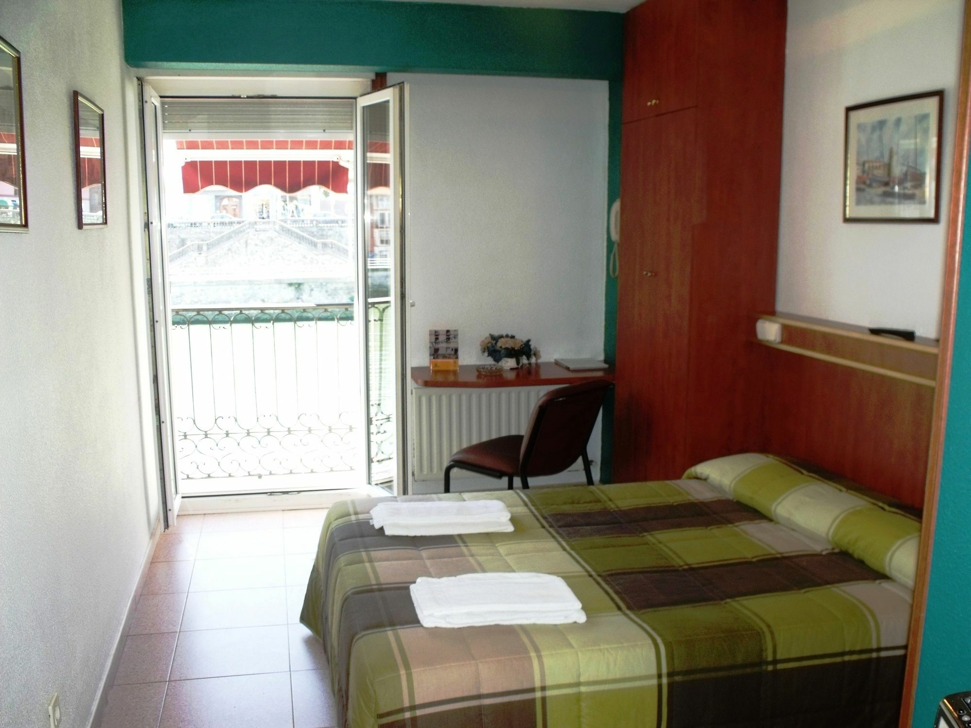 Hotel Ria De Bilbao Ngoại thất bức ảnh